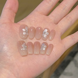 <span class=keywords><strong>Uñas</strong></span> Postizas Hechas a Mano con Diseño de Camelia Ovalada y Cuadrada, Acabado Brillante en Degradado Blanco, <span class=keywords><strong>Uñas</strong></span> Acrílicas Artificiales con Diseño Floral - Product Image 1