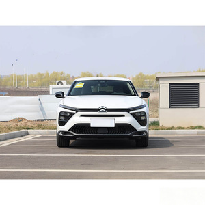 Citroën <span class=keywords><strong>C5</strong></span> X 2026 1.6T Edición Internacional Usado, Tracción Delantera, Automático, Bajo Kilometraje, Crossover, <span class=keywords><strong>HATCHBACK</strong></span> - Product Image 2