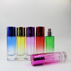 Precio barato Indonesia Malasia Popular 20ml 30ml 50ml Botella de perfume de vidrio vacía recargable Botol Parfum con spray - Product Image 6