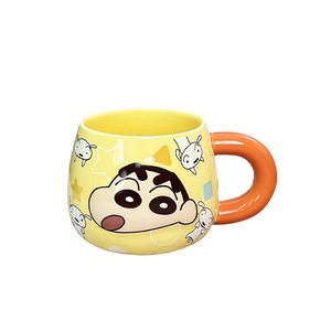 แก้วเซรามิคลายการ์ตูนเครยอนชินจัง พร้อมช้อน ดีไซน์ทรงกลม แก้วเดี่ยว แก้วกาแฟสำหรับสำนักงาน ของขวัญวันเกิด สำหรับใช้งานทั่วไป - Product Image 3