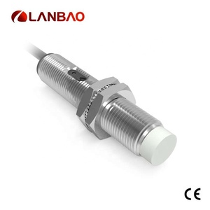 Sensor de Proximidad Capacitivo de 4 mm con Protección IP67, 10-30 VCC, Cable de PVC de 2 m - Product Image 2