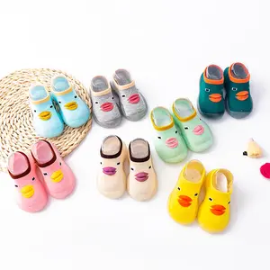 Leuke Kinderen Pasgeboren Baby Meisje Katoenen Schoenen Anti-Slip Baby Boy Rubberen Zool Cartoon Eend Print Indoor Zuigeling Vloer sokken Schoenen