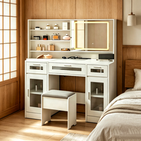 Ensemble de coiffeuse moderne avec miroir LED, tabouret, grand rangement, tiroirs et étagères ouvertes pour salle de bain et salon