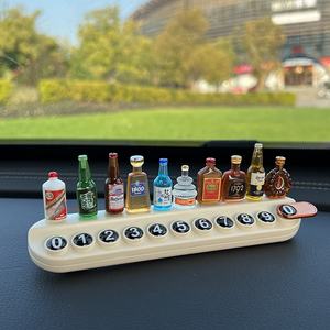 Cute Cure Series pequeña botella <span class=keywords><strong>de</strong></span> vino accesorio interior creativo para aromaterapia Placa <span class=keywords><strong>de</strong></span> teléfono móvil Número <span class=keywords><strong>de</strong></span> estacionamiento temporal - Product Image 3