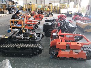 High Productivity GPS Unmanned <strong>Operation</strong> 7.5/9HP Diesel Engine Flail Lawn Mower Remote Crawler Flail Lawn Mower <strong>Updated</strong> Design - Product Image 3