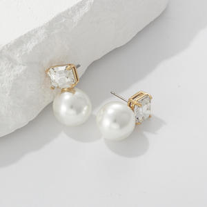 Pendientes colgantes de perlas CZ de nueva moda, exquisitos pendientes de tuerca de perlas de oro blanco y rosa con circonita cúbica chapada en oro - Product Image 5