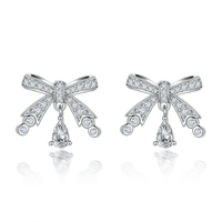 Fabricant OEM de bijoux sur mesure, boucles d'oreilles en argent sterling 925, boucles d'oreilles en zircone cubique taille poire, fournisseur d'usine
