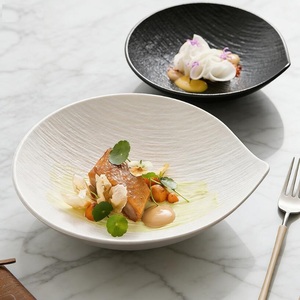 Juego de Vajilla de Cerámica Personalizado, Tazón de Ensalada de Porcelana con Efecto Esmaltado Hecho a Mano para una Experiencia Culinaria Única - Product Image 5