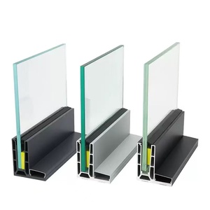 Balustrade en verre avec canal en U en aluminium pour balcon - Product Image 4
