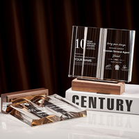 Livres en cristal écologiques personnalisés, certificats, plaques, trophées, bases en bois gravées et artisanat en cristal