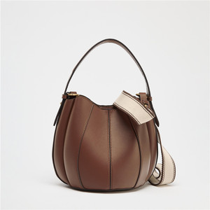 Borsa da donna transfrontaliera 2025 nuovo prodotto con coulisse borsa a tracolla portatile versatile e di grande capacità - Product Image 2