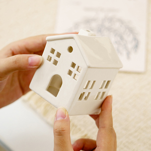 Porte-bougie en céramique Love Cottage, porte-bougie chauffe-plat Cozy House, petite cabane d'amour, porte-bougie de Noël - Product Image 3