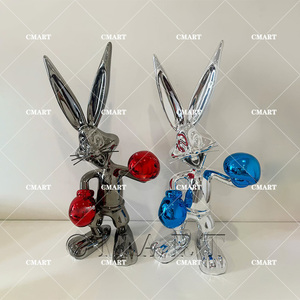 Escultura de Bugs Bunny Boxeador - Resina/Fibra de Vidrio Pintada a Mano, Tamaño Personalizable, Tema de Amor, Decoración para el Hogar - Product Image 3