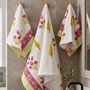 Ensemble de serviettes de bain en coton biologique PRABHAVA, imprimé gaufré, floral, séchage rapide, rectangulaires, pour la maison et la salle de bain - Product Image 1