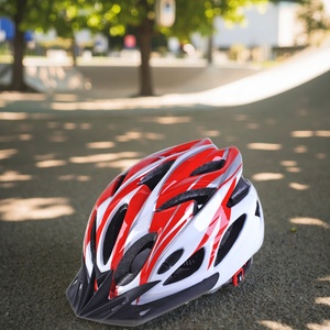 <span class=keywords><strong>Casco</strong></span> de Ciclismo y Patinaje DFQ 2026, Nuevo, de Alta Calidad, Cómodo, con Diseño de Rostro, para Mayor Seguridad - Product Image 3