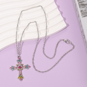 Collana a Croce Trendy da Donna, Stile Gotico Y2K, con Diamanti, in Lega di Zinco, per Clavicola, Design Cool e Audace, per Ragazze alla Moda, Ideale per l'Export - Product Image 4