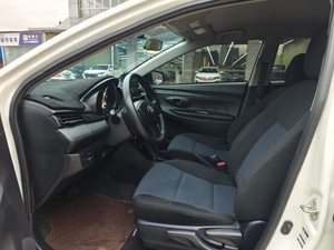 Toyota <span class=keywords><strong>Yaris</strong></span> L 2011 1.5L CVT Benzina, Auto Usata, Berlina 4 Porte 5 Posti, Veicolo di Seconda Mano - Product Image 5
