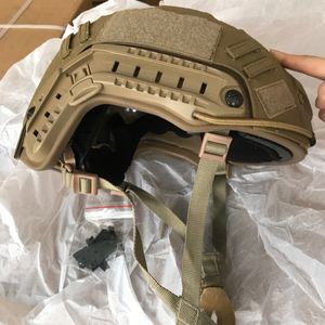 หมวกนิรภัยทางยุทธวิธีมาตรฐาน CE สำหรับการฝึกซ้อม หมวกนิรภัย UHMWPE แบบรวดเร็ว พร้อมที่ยึดอุปกรณ์มองกลางคืน หมวกนิรภัยอะรามิดน้ำหนักเบาแบบรวดเร็ว - Product Image 3