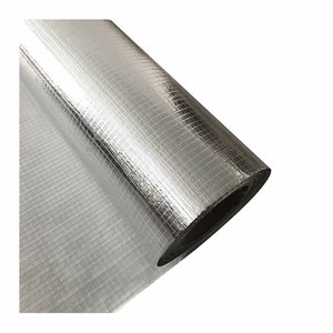 Isolation réfléchissante de toit <span class=keywords><strong>mince</strong></span> résistant à la chaleur faisant face à l'isolation de fibre de verre de maille du papier d'aluminium 5*5 - Product Image 1