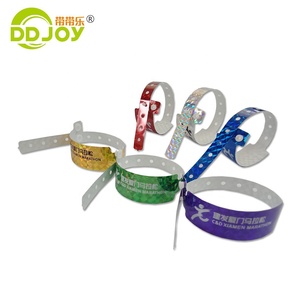 <span class=keywords><strong>Bracelet</strong></span> de fête <span class=keywords><strong>personnalisé</strong></span> en plastique holographique à paillettes laser pour événement, en promotion - Product Image 2