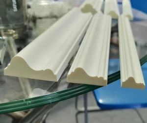 Moulage de couronne Pu décoratif bon marché et <span class=keywords><strong>corniche</strong></span> de <span class=keywords><strong>plafond</strong></span> de haute qualité à vendre - Product Image 1