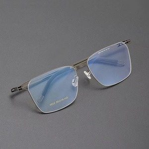 <span class=keywords><strong>Lunettes</strong></span> optiques en titane pour <span class=keywords><strong>femmes</strong></span> avec verres anti-lumière bleue AC à motif diamant, style rectangulaire, motif uni - Product Image 1