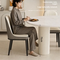 Ensemble table et chaises de salle à manger ovales en ardoise, style crème français, design minimaliste moderne pour petits appartements
