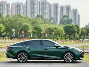 รถยนต์ SAIC <span class=keywords><strong>MG</strong></span> <span class=keywords><strong>7</strong></span> ปี 2024 เครื่องยนต์ 2.0T เทอร์โบ เกียร์อัตโนมัติ พวงมาลัยซ้าย เบาะหนัง ล้อแม็ก R19 เบนซิน แบบแฮทช์แบ็ก 5 <span class=keywords><strong>ที่นั่ง</strong></span> หลังคาพาโนรามิกซันรูฟ  ลด<span class=keywords><strong>ราคา</strong></span>พิเศษ - Product Image 4