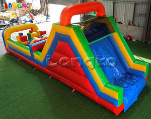 Structure gonflable à prix réduit : Parcours d'obstacles, aire de jeux, château gonflable et toboggan aquatique pour l'extérieur - Product Image 4