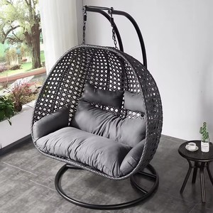 Chaise suspendue noire à double fond <span class=keywords><strong>plat</strong></span> en métal et <span class=keywords><strong>rotin</strong></span>, design pastoral, pour balcon extérieur, idéale pour les gîtes - Product Image 4