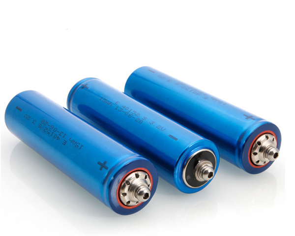 Deep Cycle Cylindrical 40152 LFP Cell 40152 3.2v 15ah 17ah High Capacity Lifepo4 Lithium Ion Metal Rechargeable Lifepo4 Battery