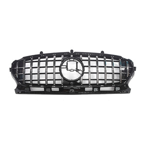 Calandre avant style Mercedes-Benz GT, noir brillant avec bandes argentées, pour GLA H247 Sport Edition 2020-2023, matériau ABS - Product Image 3