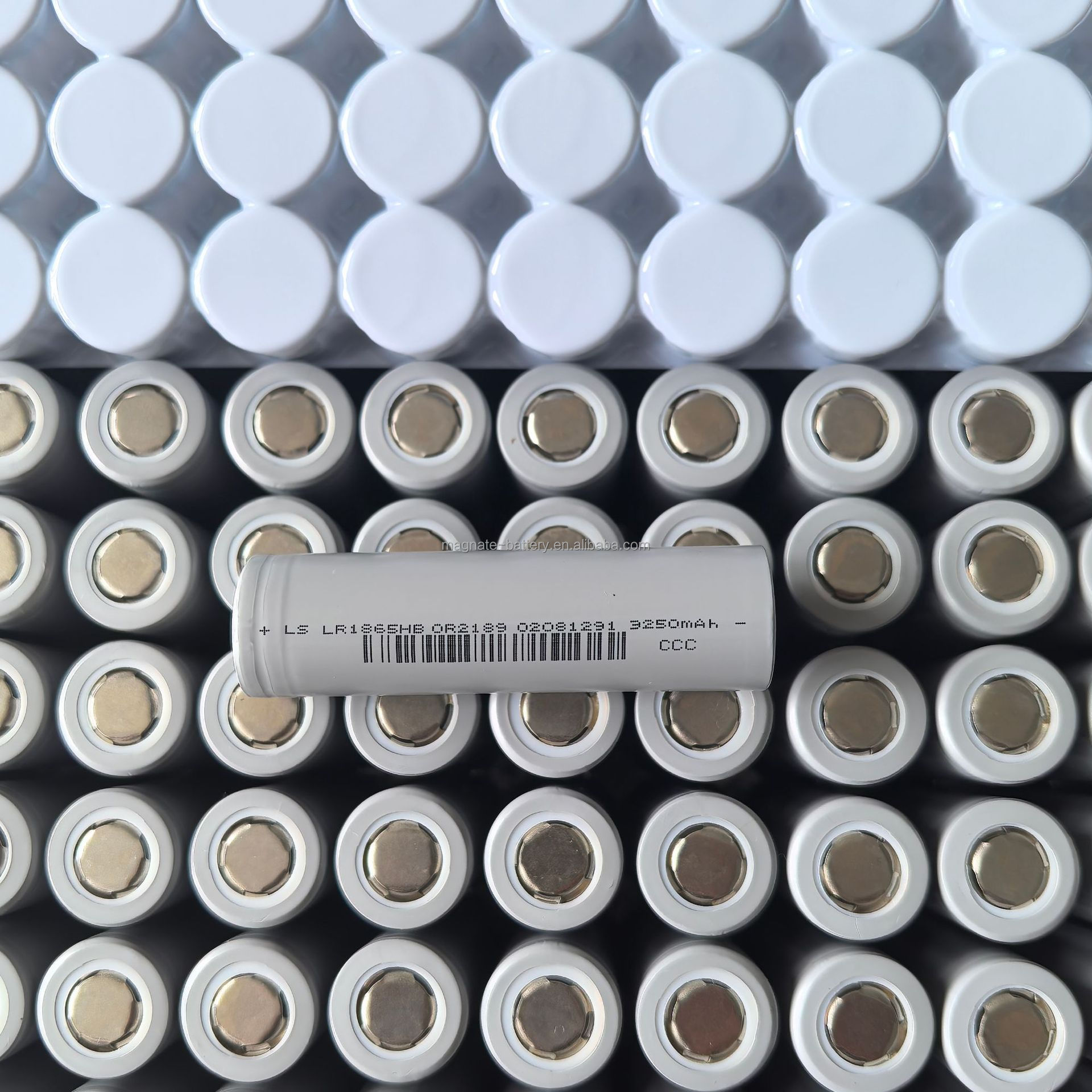 LR1865HB Battery High Rate 3350mAh 3C 10A Discharge 3.6V Cylindrical Cells Li-ion Battery for Electric Drills Power Tools · image 1
