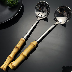 Colador de Sopa de Acero Inoxidable Estilo Chino con Mango de Bambú, Juego de Utensilios de Cocina de Madera Maciza Ecológica, Apto para Lavavajillas - Product Image 3