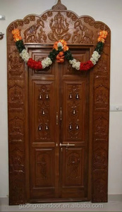 Porte intérieure en bois massif traditionnelle de style ferme, finition imperméable, double porte sculptée - Product Image 5