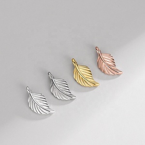 Diskon Besar 925 Perak Murni Mode Rose Gold Disepuh Bulu Jimat Perhiasan Liontin untuk Membuat Gelang - Product Image 2