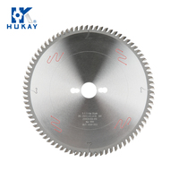 Lame de scie circulaire Hukay Industrial de 10 pouces (250 mm) à 80 dents avec pointe en carbure pour le bois, le MDF, le panneau de particules, le contreplaqué, le panneau de bois, lame de scie TCT