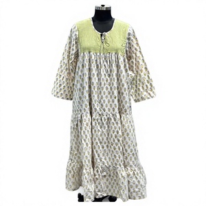 Vestido Anarkali Floral Escalonado Verde Pastel, Kurti Anarkali Floral, Vestido Anarkali de Algodón Estampado, Kurti Largo con Estampado Floral y Corte en A - Product Image 2
