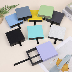 Caja de Embalaje para Joyería con Diseño de Templo, Antioxidante, de Película de PE Cuadrada, Modelo AK10, Personalizable, para Coleccionables y Pulseras - Product Image 2