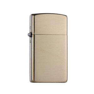 <span class=keywords><strong>Briquet</strong></span> au kérosène <span class=keywords><strong>ZORRO</strong></span>/<span class=keywords><strong>ZORRO</strong></span> Z909S, design simple et luxueux, épaissi, coupe-vent, plaque en laiton étroite, cadeau d'affaires DIY - Product Image 1