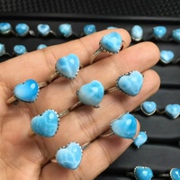 Bague en Larimar Naturel en Gros S925 Ornée de Motifs en Forme de Cœur – Bagues en Larimar