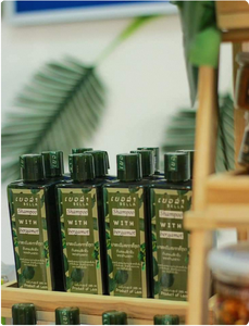 Champú en Gel Natural de Bambú para el Control de la Caspa, Hecho con Hierbas Silvestres de Laos, Sin Siliconas, Certificado Vegano - Product Image 3