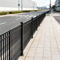 Système de clôture tubulaire en acier galvanisé de haute qualité à double rail et sommet plat pour périmètre de chemin piétonnier public, vente en gros