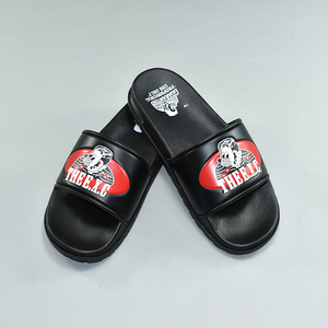 Vente de pantoufles en PVC pour hommes de <span class=keywords><strong>grande</strong></span> taille à la mode tongs pantoufles d'été logo personnalisé curseurs de maison unisexes - Product Image 2