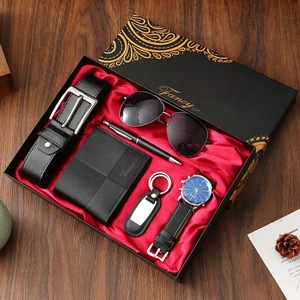 Coffret <span class=keywords><strong>Cadeau</strong></span> <span class=keywords><strong>pour</strong></span> Hommes d'Affaires <span class=keywords><strong>pour</strong></span> la <span class=keywords><strong>Saint</strong></span>-<span class=keywords><strong>Valentin</strong></span> et la Fête des Pères – Coffret Promotionnel Délicat en Cuir Sérigraphié <span class=keywords><strong>pour</strong></span> les Fêtes - Product Image 6