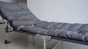 Groothandel Metalen Staal Opklapbed met Matras Draagbaar Opklapbaar Bed voor Volwassenen Enkel Opklapbaar Kampeerbed Frame Slaapbank - Product Image 4