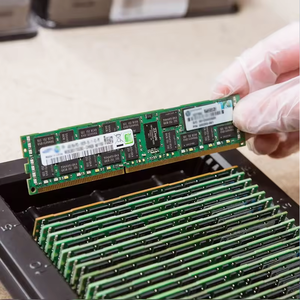 M321R4GA3PB0-CWM 32GB DDR5 5600Mbps 4Gx80 RDIMM 2Rx8 32GB M321R4GA3PB0-CWM pour mémoire <span class=keywords><strong>RAM</strong></span> de serveur de composants électroniques Sam'sung - Product Image 5