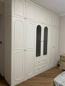 ארון בגדים מעוצב בסגנון צרפתי עם ארון תצוגה וארון בגדים לריהוט חדר שינה - Product Image 2