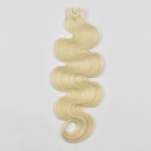 Bombshell 613 Platinum Body Wave Tape-In Hair |   <span class=keywords><strong>Cheveux</strong></span> blonds glacés pour une longueur et un volume ultimes - Product Image 3