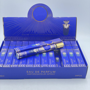 Venta al por mayor de alta calidad Mini muestras de perfume portátiles 35ml WoMen's Colonia Body Spray Venta caliente Perfume en Dubai <span class=keywords><strong>Arabia</strong></span> - Product Image 5